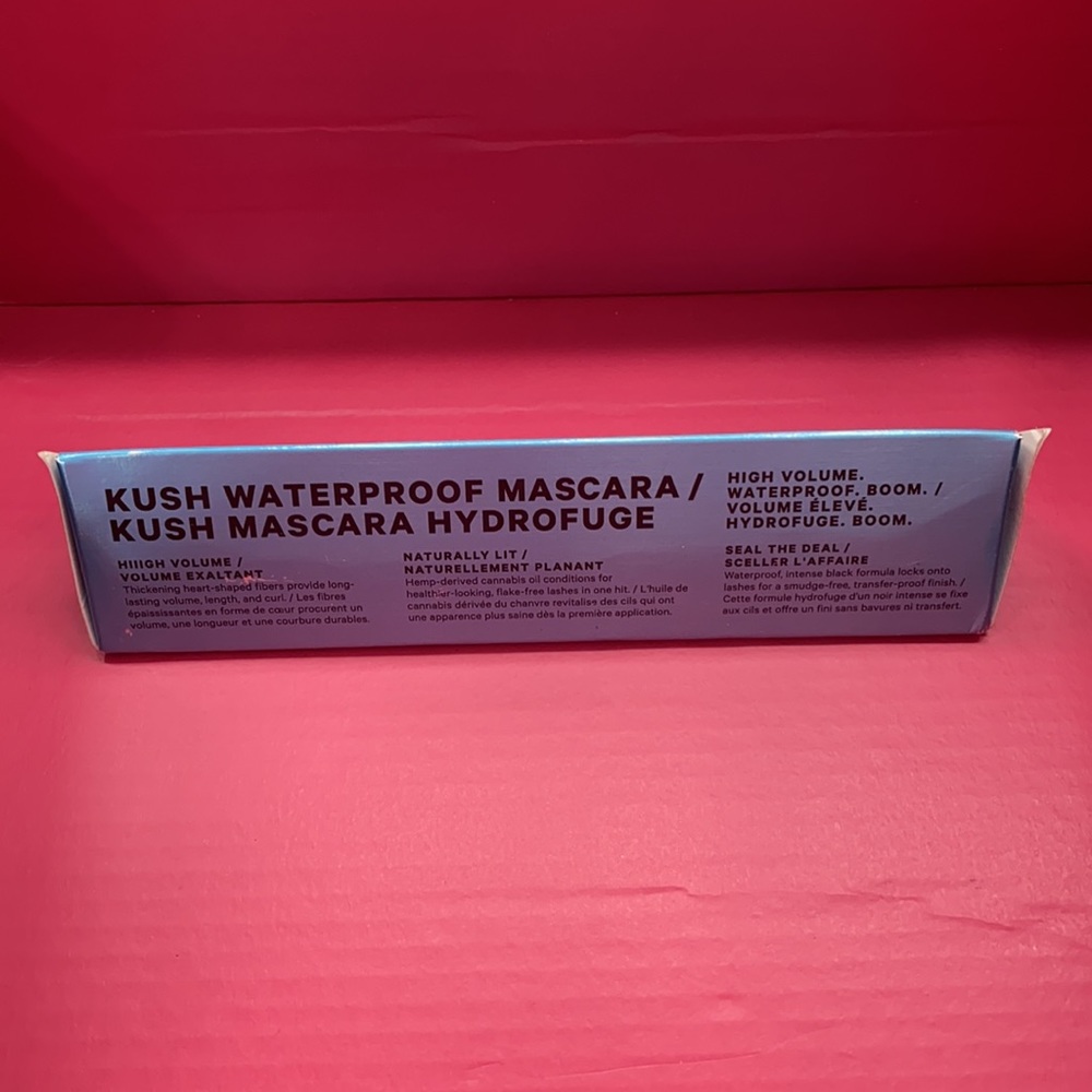 Mascara - Picture 2 of 3